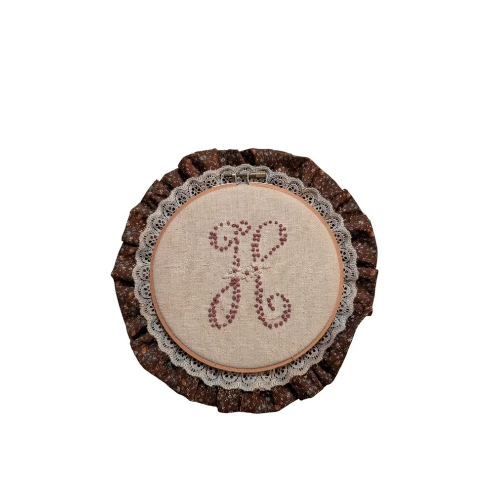 Vintage Embroidery Hoop Wall Art Monogram H Lace Ruffle Brown Floral 9